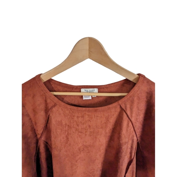 TruLuxe top - Picture 3 of 3